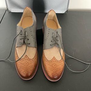 Women's Lace-up Wing Tip Flats